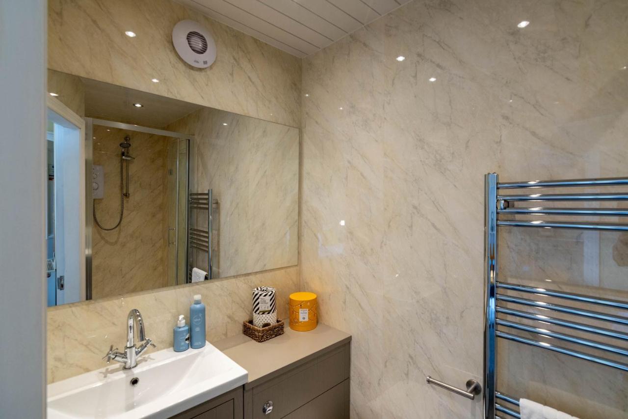 Rosebank House Blairgowrie - Sleeps 12, Games Rooms, Ev Point, Pets Welcome Blairgowrie and Rattray Dış mekan fotoğraf