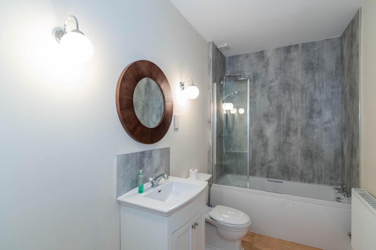 Rosebank House Blairgowrie - Sleeps 12, Games Rooms, Ev Point, Pets Welcome Blairgowrie and Rattray Dış mekan fotoğraf