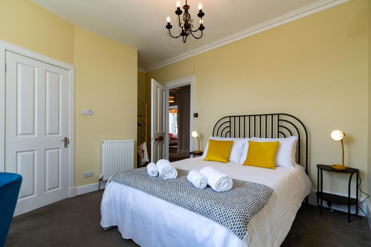 Rosebank House Blairgowrie - Sleeps 12, Games Rooms, Ev Point, Pets Welcome Blairgowrie and Rattray Dış mekan fotoğraf